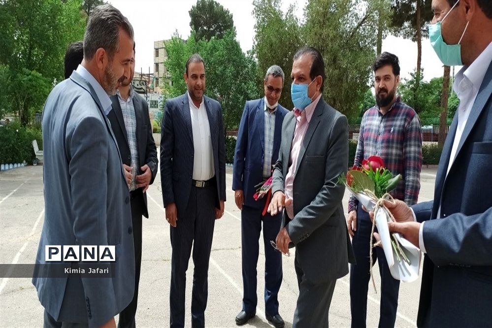 دیدار با دبیران آزاده و جانباز و ایثارگر به مناسبت هفته گرامیداشت مقام معلم