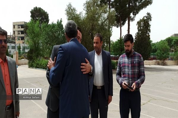 دیدار با دبیران آزاده و جانباز و ایثارگر به مناسبت هفته گرامیداشت مقام معلم