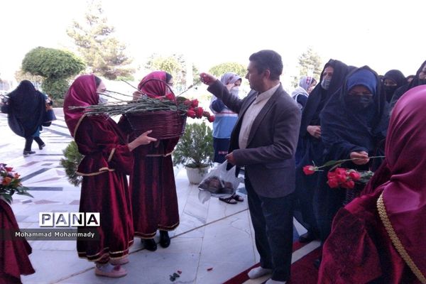 برگزاری مراسم گرامیداشت مقام معلم شهرستان کاشمر