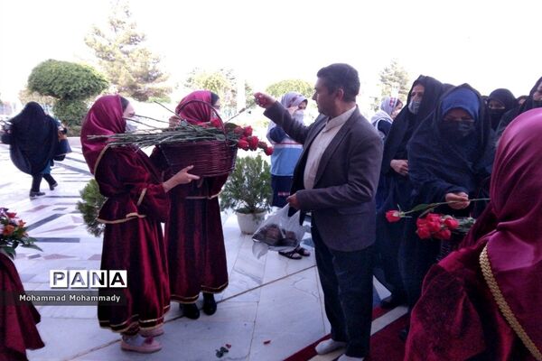 برگزاری مراسم گرامیداشت مقام معلم شهرستان کاشمر
