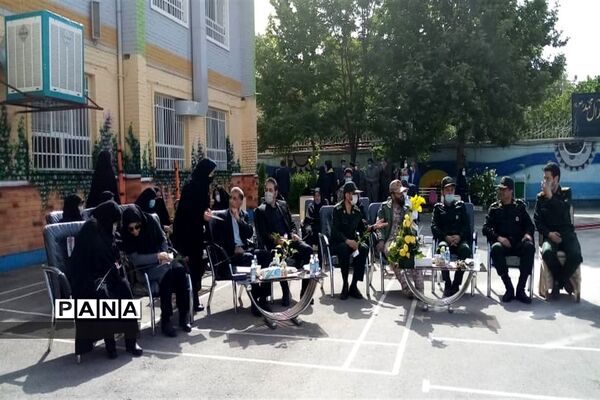 همایش سپاس معلم در دبیرستان تشکیلاتی فرهنگیان ناحیه۶ مشهد