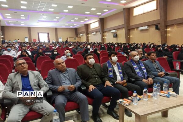 تجلیل از مربیان و دانش‌آموزان پیشتاز سازمان دانش‌آموزی گراش در هفته بزرگداشت مقام معلم