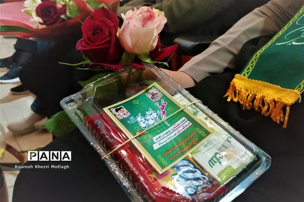 مراسم سپاس مربی و تجلیل از معلمان نمونه شهرستان کازرون