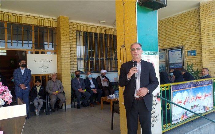 سپاس معلم، تبلور زیبای فعالیت‌های سازمان دانش‌آموزی در ستایش مقام فرهنگیان است