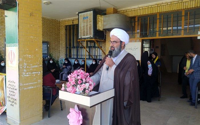 اهمیت کار معلمان با نقش و ارزش آن در تربیت دانش‌آموزان سنجیده می‌شود