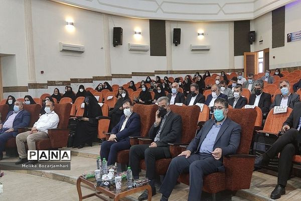 همایش تجلیل از معلمان نمونه استان بوشهر