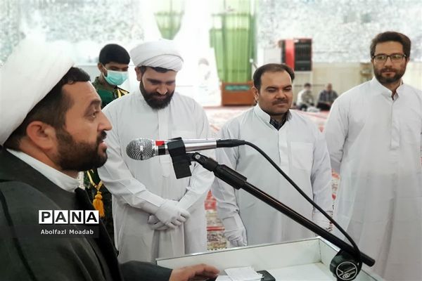 آئین غبارروبی و عطر افشانی ضریح امامزاده سید حمزه (ع)