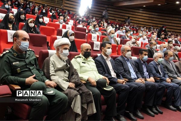 مراسم تجلیل از فرهنگیان ناحیه یک و دو شهرری