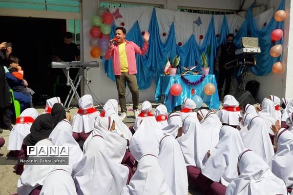 جشن سپاس معلم در دبستان حضرت زهرا(س) رودهن