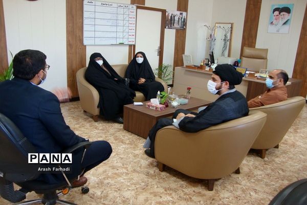 جلسه هم‌اندیشی با مشاورین مدیر کل آموزش و پرورش استان بوشهر در امور روحانیت