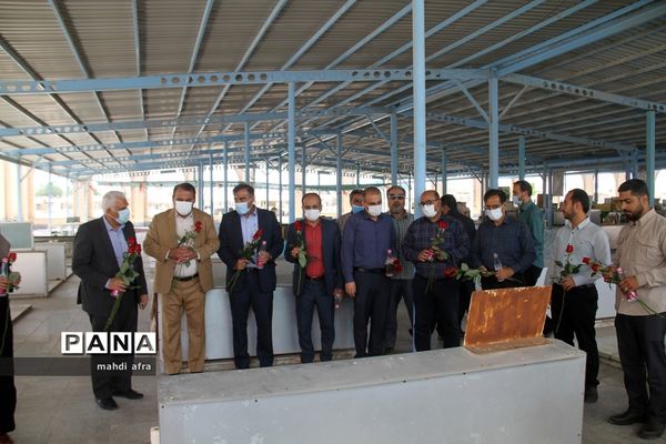 عطر افشانی و غباروبی مزار شهدای فرهنگی و گمنام شهرستان بهبهان