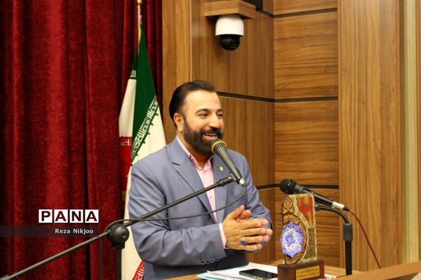 گرامیداشت هفته مقام معلم در بهارستان