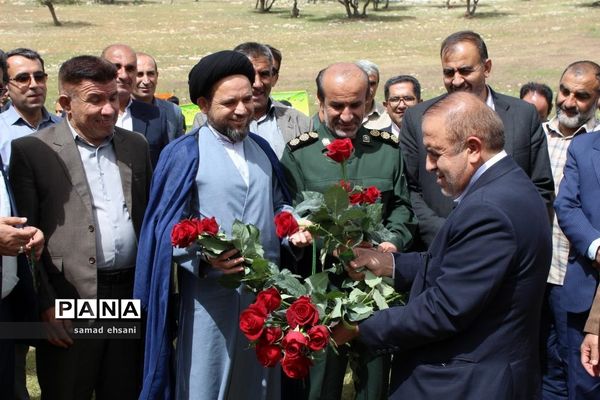 جشن بزرگ هفته معلم، بخش کبگیان چشمه دزدک منطقه سرچنار