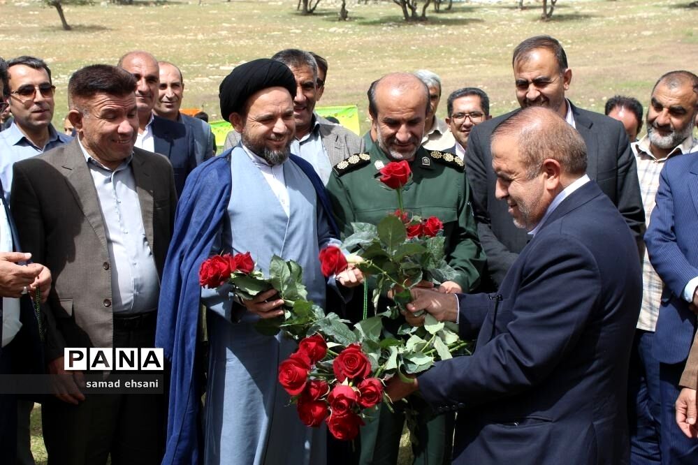 جشن بزرگ هفته معلم، بخش کبگیان چشمه دزدک منطقه سرچنار