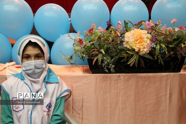 مراسم اختتامیه ششمین جشنواره سفیران سلامت در قم