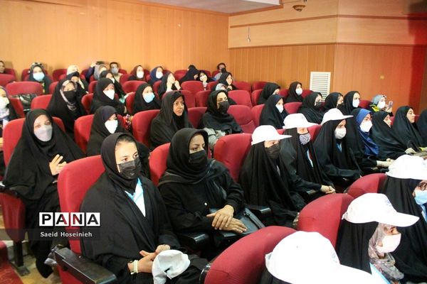 مراسم اختتامیه ششمین جشنواره سفیران سلامت در قم