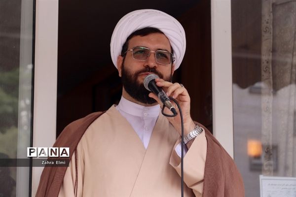 تجلیل از دانش‌آموزان نمونه دینی و اخلاقی توسط ستاد امر به معروف و نهی از منکر