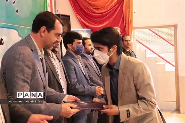 برگزاری جشن سپاس معلم در آباده