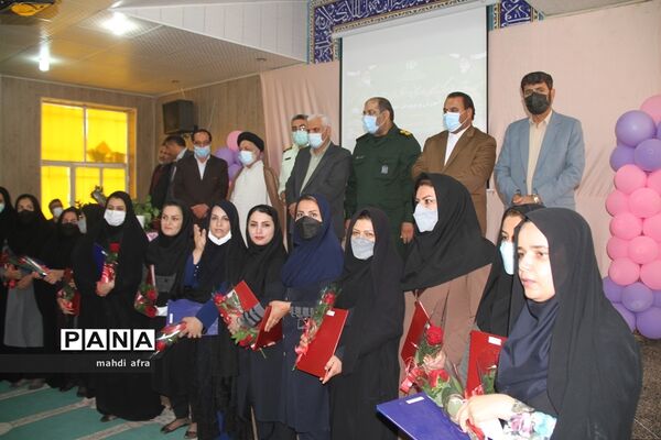 آیین تجلیل از معلمان برگزیده شهرستان بهبهان