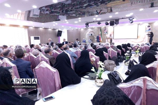 همایش فرهنگیان پیشکسوت کاشمردر هفته معلم