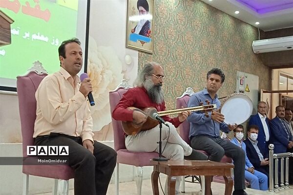 همایش فرهنگیان پیشکسوت کاشمردر هفته معلم