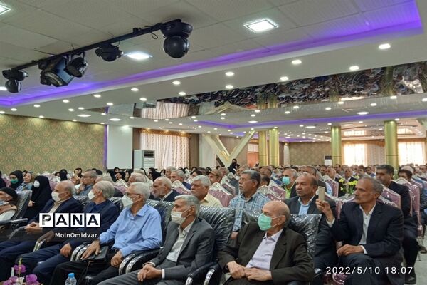همایش فرهنگیان پیشکسوت کاشمردر هفته معلم