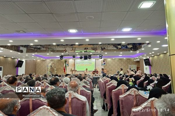 همایش فرهنگیان پیشکسوت کاشمردر هفته معلم