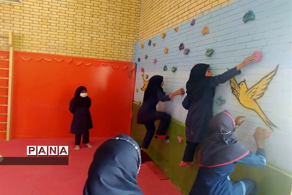 آیین افتتاح پروژه‌های ورزشی طرح شهید سردار سلیمانی شهرستان داراب