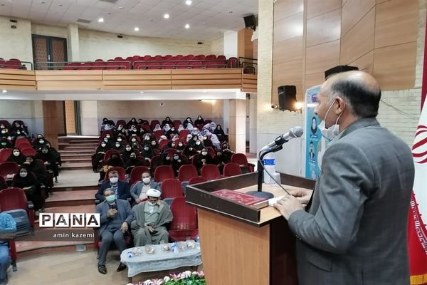 تجلیل از معلمان، مدیران، معاونان و مربیان و کارمندان  نمونه آموزش وپرورش داراب