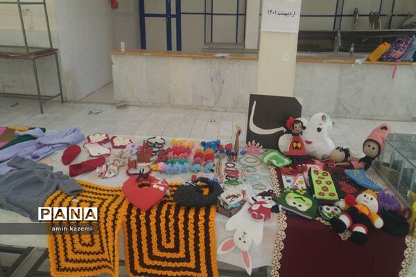 برپایی نمایشگاه دست‌سازه‌های مدارس تمدن‌سازان در داراب