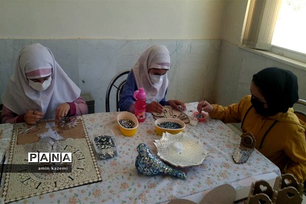 برپایی نمایشگاه دست‌سازه‌های مدارس تمدن‌سازان در داراب