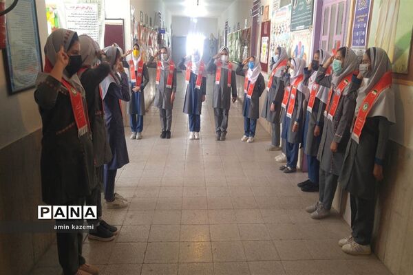 برپایی نمایشگاه هفته سلامت در دبستان مصلح داراب