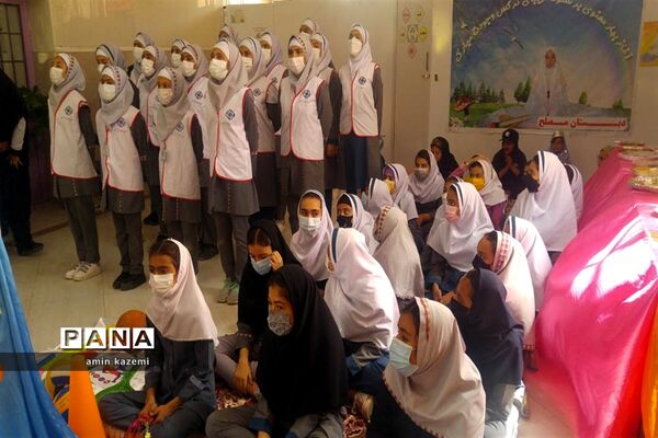برپایی نمایشگاه هفته سلامت در دبستان مصلح داراب