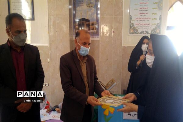 برپایی نمایشگاه هفته سلامت در دبستان مصلح داراب