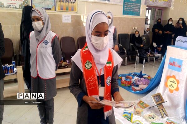برپایی نمایشگاه هفته سلامت در دبستان مصلح داراب