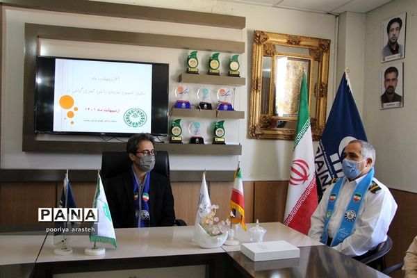 دیدار مربیان تشکیلات شهرستان بیرجند با سرپرست سازمان دانش‌آموزی استان