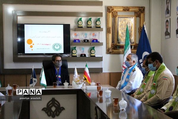 دیدار مربیان تشکیلات شهرستان بیرجند با سرپرست سازمان دانش‌آموزی استان