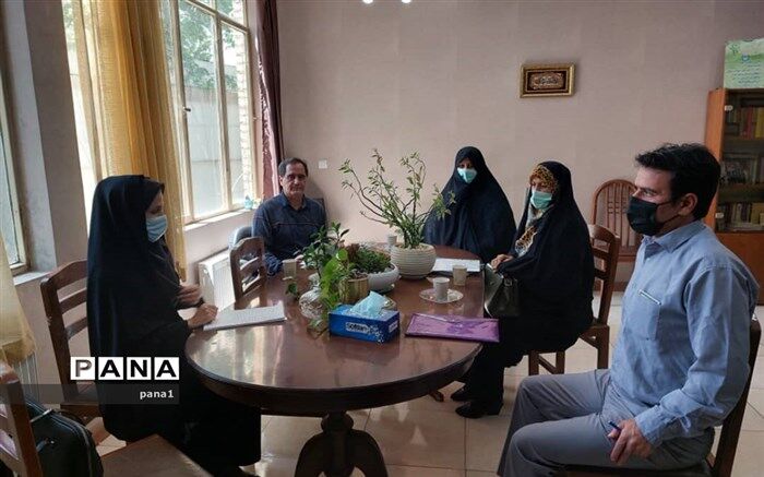 استفاده از مشارکت فعال همسالان یک راهبرد مؤثردر توانمندسازی دانش‌آموزان است