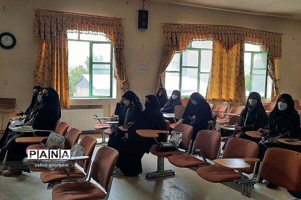 برگزاری مراسم سازمان دانش‌آموزی و تقدیر از مربیان در شهرستان دماوند