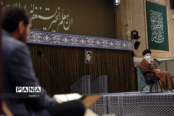 دیدار جمعی از معلمان با رهبر انقلاب اسلامی