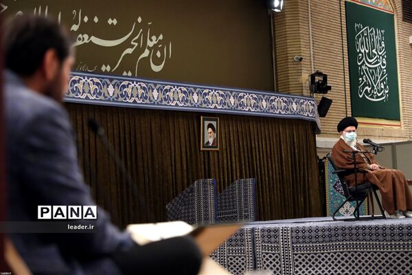دیدار جمعی از معلمان با رهبر انقلاب اسلامی