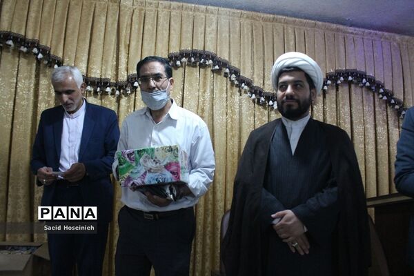 نشست هم‌اندیشی معاونان پرورشی ناحیه 3 قم