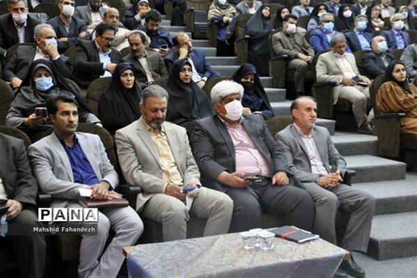 آیین معرفی طرح استانی گلستان‌خوانی در شیراز