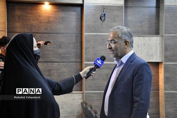 آیین معرفی طرح استانی گلستان‌خوانی در شیراز