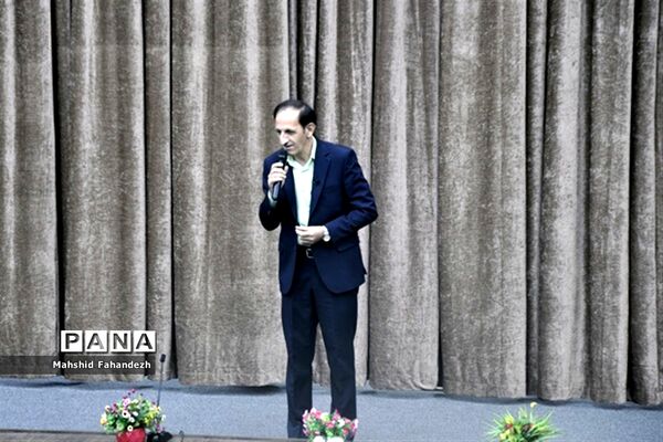 آیین معرفی طرح استانی گلستان‌خوانی در شیراز