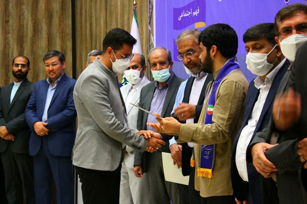 برگزاری اختتامیه دومین دوره مسابقات مناظره دانش‌آموزی استان فارس