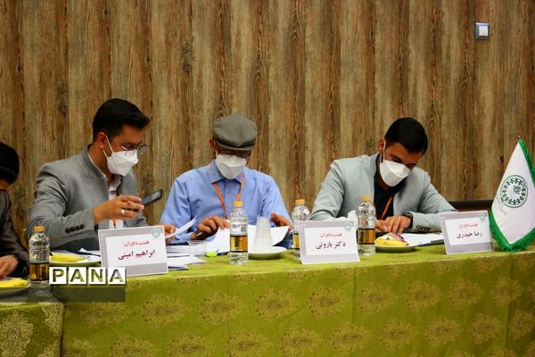 برگزاری اختتامیه دومین دوره مسابقات مناظره دانش‌آموزی استان فارس