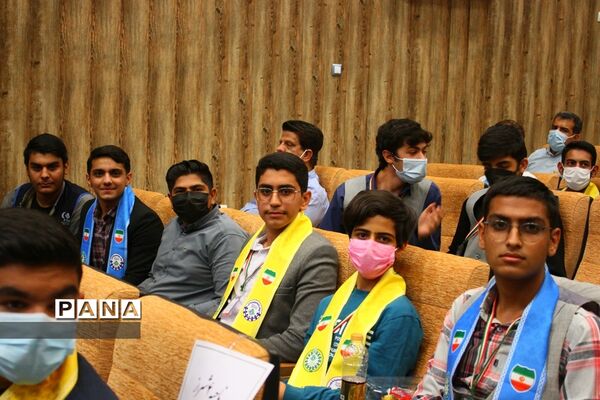 برگزاری اختتامیه دومین دوره مسابقات مناظره دانش‌آموزی استان فارس
