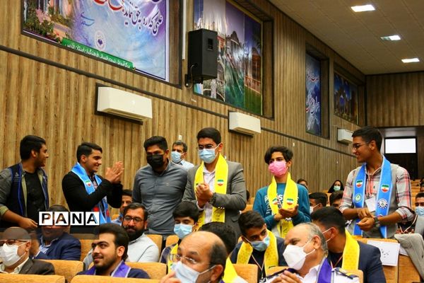 برگزاری اختتامیه دومین دوره مسابقات مناظره دانش‌آموزی استان فارس