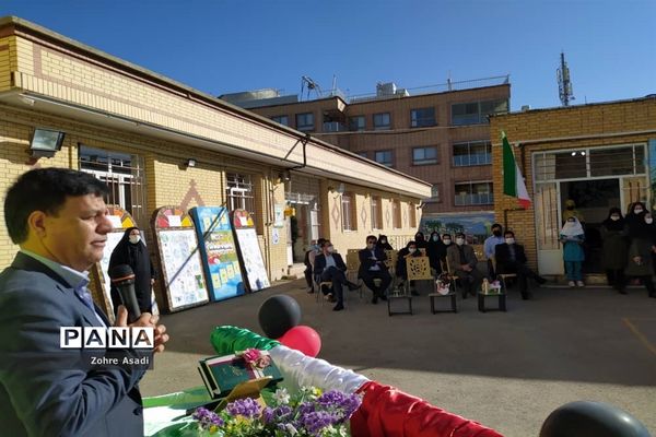 تجلیل از مدافعان سلامت و جهادگران آموزش در آباده